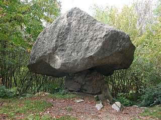 la pietra pendula